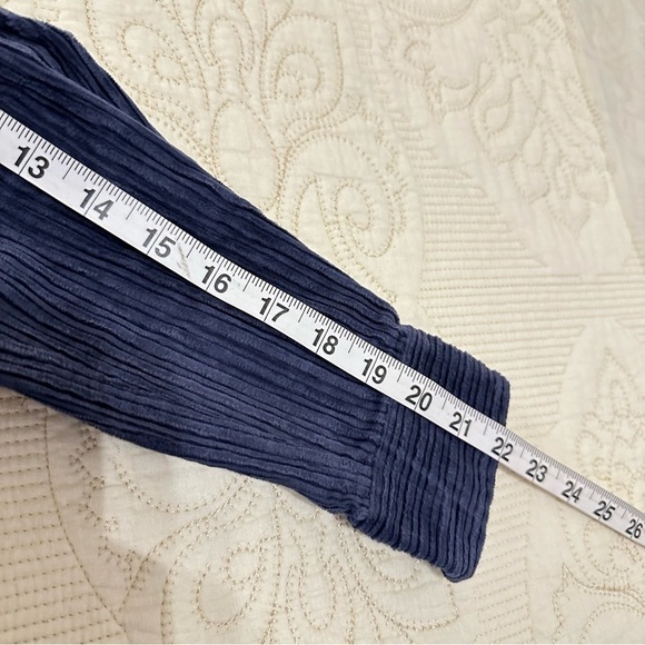 NWT Frank & Eileen Eileen Relaxed Fit Corduroy Button-Up Shirt in lagoon blue - Picture 7 of 10